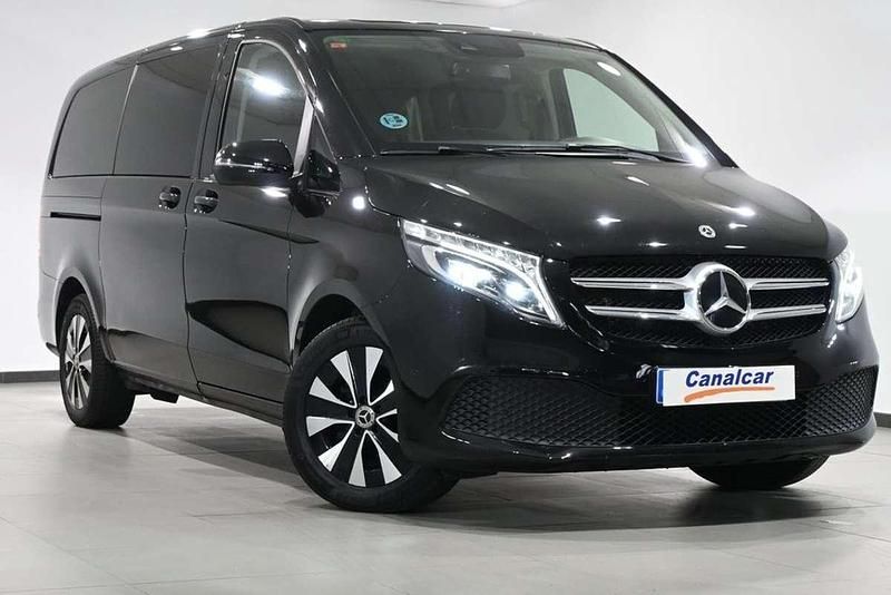 Usado Mercedes V220 Exclusive 163 CV (119 kW) 2022 Negro Monovolumen