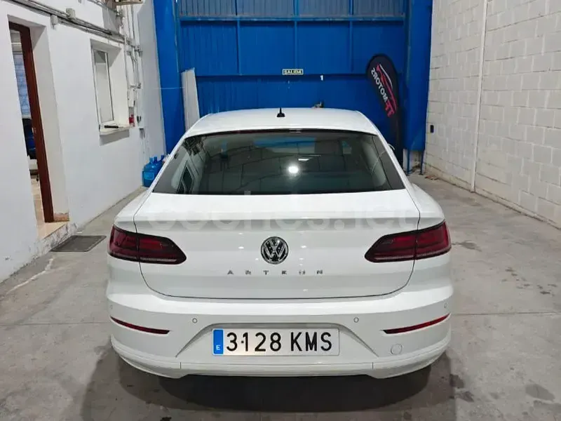 Usado VW Arteon 150 CV (110 kW) 2018 Blanco Utilitario