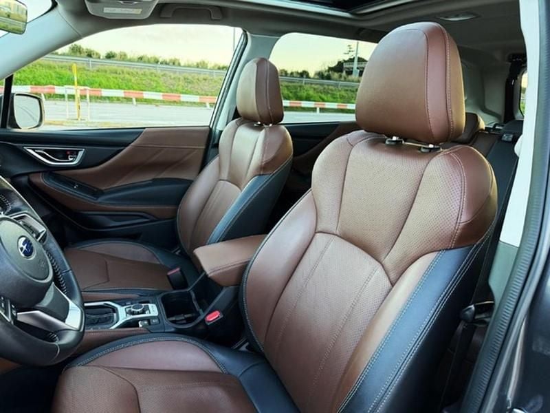 Usado Subaru Forester 151 CV (111 kW) 2022 Gris / plata SUV