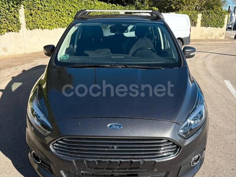 Gris / plata Usado 2018 Ford S-MAX ST-Line Monovolumen | 13.900 € (Super precio) - Imagen 1/4