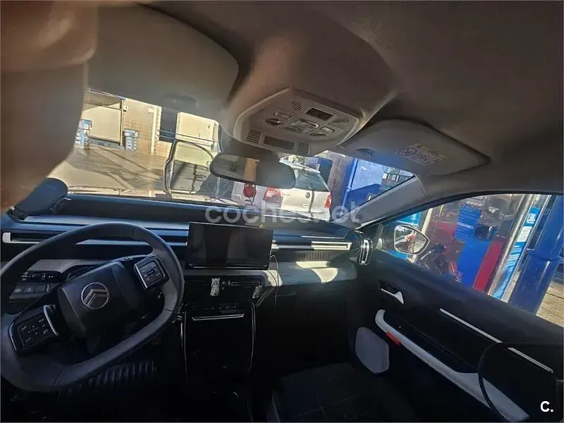 Usado Citroën C3 Aircross 100 CV (73 kW) 2024 Rojo SUV