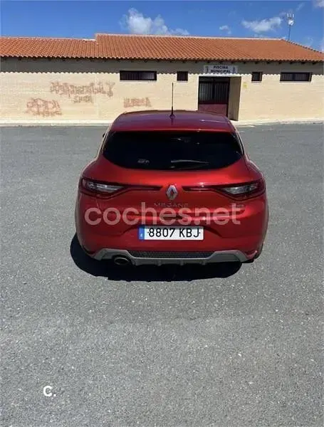 Usado Renault Mégane GT Line GT-Line 130 CV (95 kW) 2017 Rojo Berlina