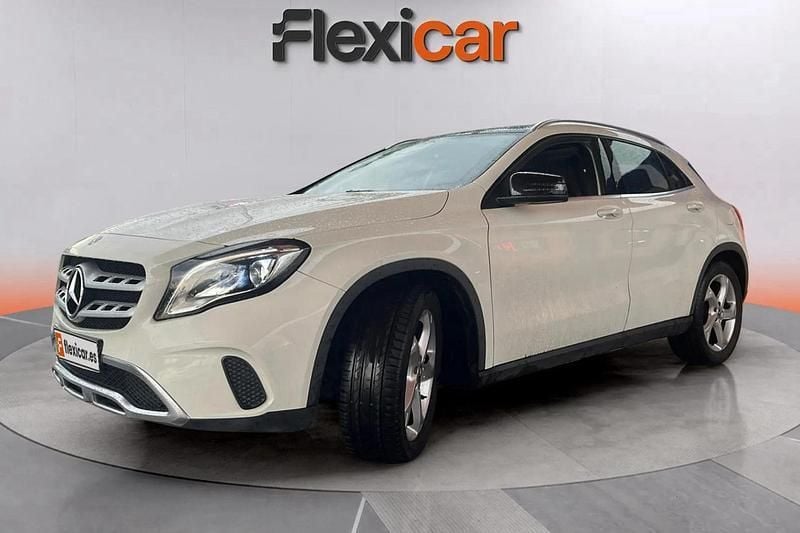 Blanco Usado 2017 Mercedes GLA200 Urban SUV | 18.990 € (Buen precio) - Imagen 1/4