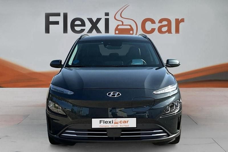 Usado Hyundai Kona Style 150 kW (204 CV) 2021 Gris SUV