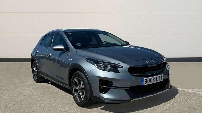 Usado Kia XCeed 120 CV (88 kW) 2021 Plateado SUV
