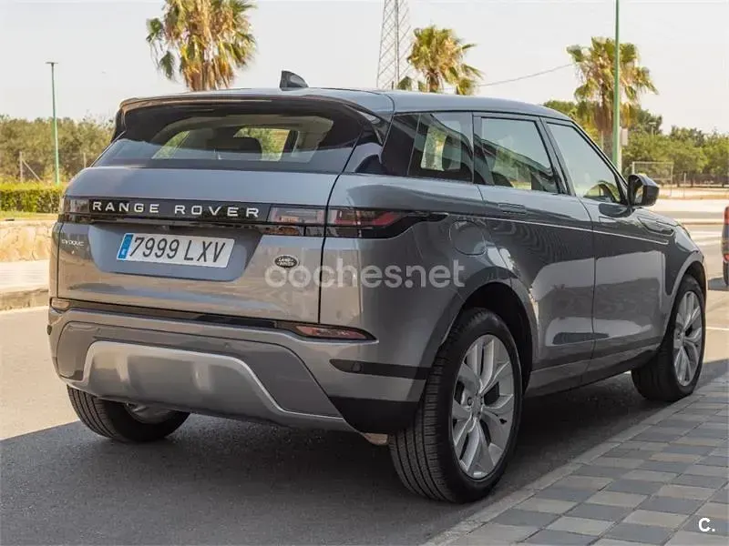 Usado Land Rover Range Rover evoque 163 CV (119 kW) 2022 Gris / plata SUV