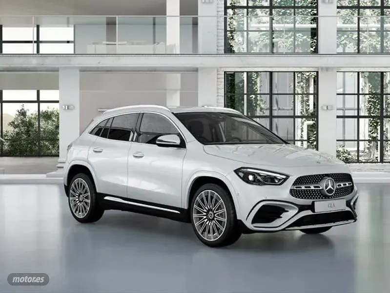 Usado Mercedes GLA220 190 CV (139 kW) 2024 Blanco SUV