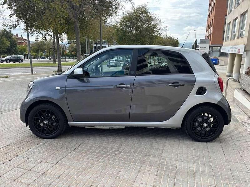 Usado Smart ForFour Electric Drive 60 kW (82 CV) 2020 Gris Utilitario
