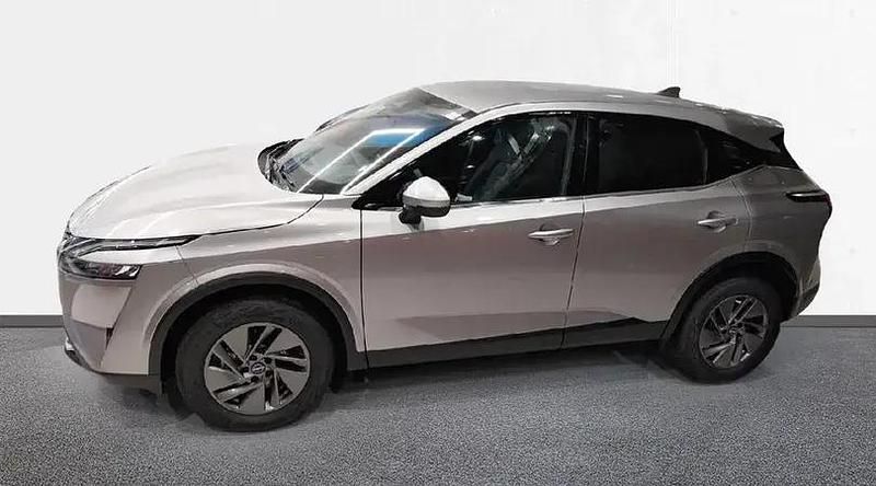 Usado Nissan Qashqai Acenta 158 CV (116 kW) 2024 Diamond silver (metalizado) SUV