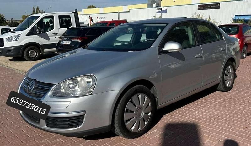 Gris Usado 2007 VW Jetta Trendline Utilitario | 4200 € (Precio justo) - Imagen 1/4