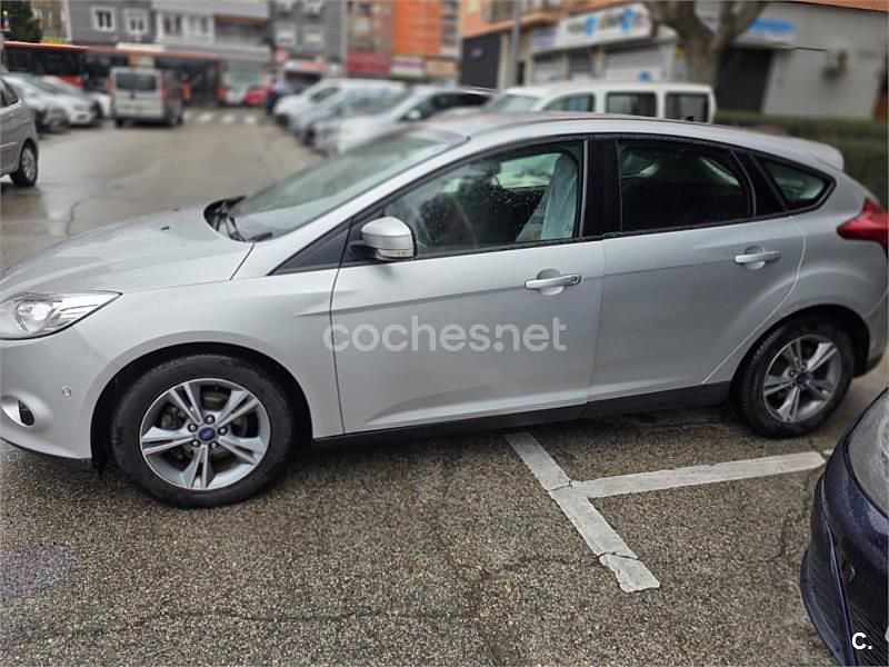 Usado Ford Focus Titanium 125 CV (91 kW) 2014 Blanco Berlina
