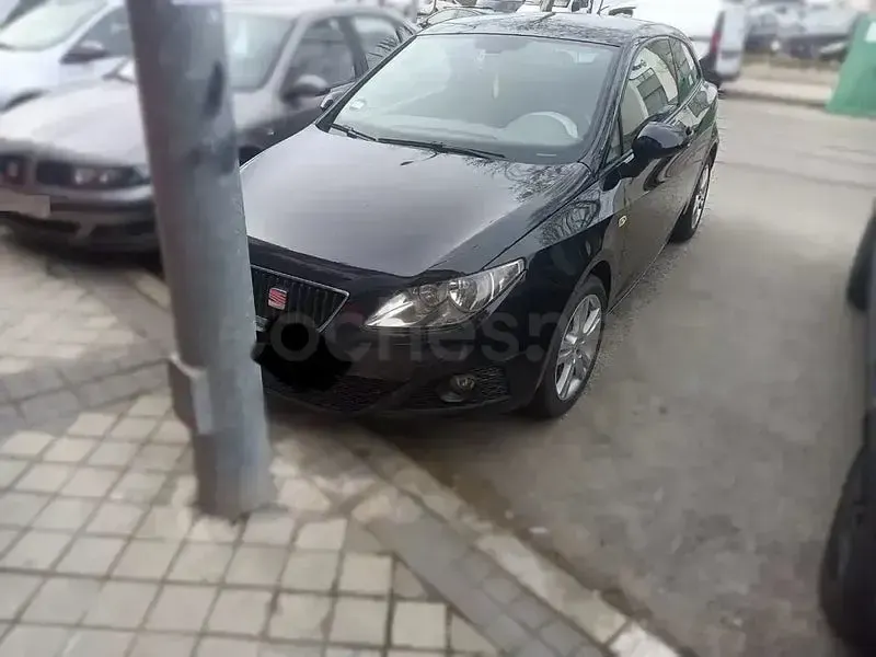 Usado Seat Ibiza SC Copa 90 CV (66 kW) 2011 Negro Utilitario