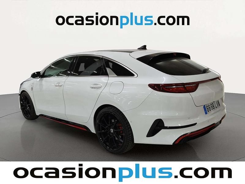 Usado Kia ProCeed GT 204 CV (150 kW) 2022 Blanco Familiar