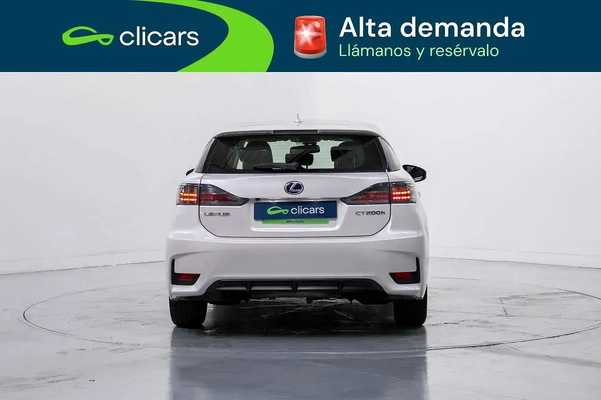Usado Lexus CT200h Executive Line 99 CV (72 kW) 2016 Blanco Berlina