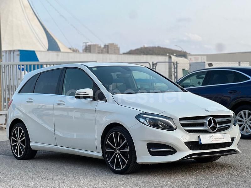 Blanco Usado 2017 Mercedes B200 Monovolumen | 14.490 € (Precio justo) - Imagen 1/4