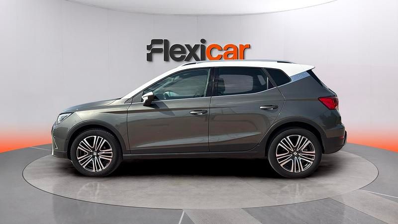 Usado Seat Arona Xperience 110 CV (80 kW) 2023 Gris SUV