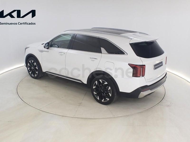 Usado Kia Sorento 194 CV (142 kW) 2024 Blanco SUV