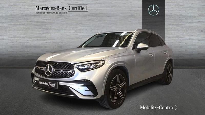 Usado Mercedes GLC220 AMG line 197 CV (144 kW) 2024 Hightechsilber metallic