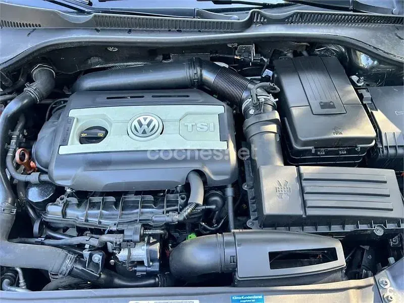 Usado VW Golf VI GTI 200 CV (147 kW) 2009 Gris / plata Utilitario