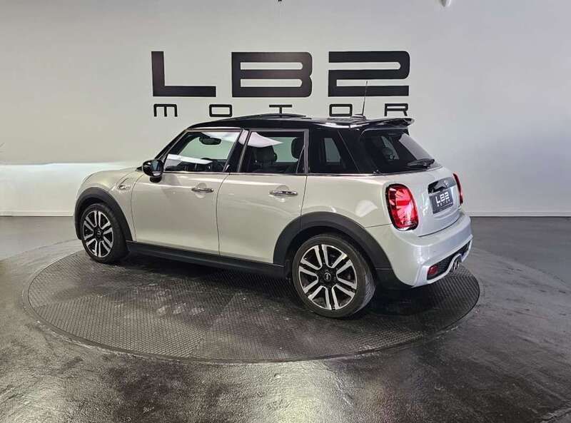Usado Mini Cooper S 192 CV (141 kW) 2020 Gris Utilitario