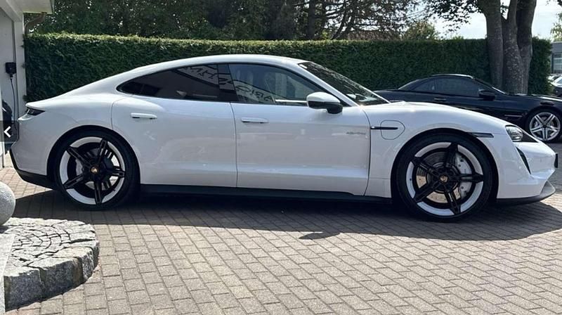 Usado Porsche Taycan 4S 389 kW (530 CV) 2021 Blanco Berlina