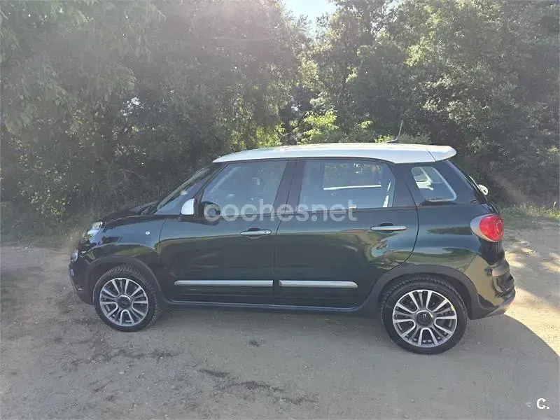 Usado Fiat 500L Trekking 120 CV (88 kW) 2018 Verde Monovolumen