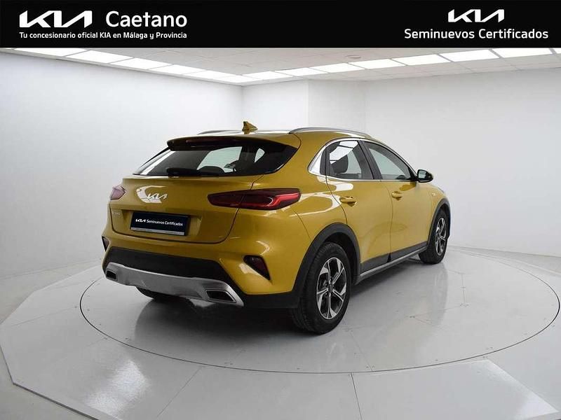 Usado Kia XCeed 120 CV (88 kW) 2022 Amarillo SUV