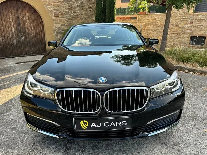 Usado BMW 730 265 CV (194 kW) 2016 Negro Berlina