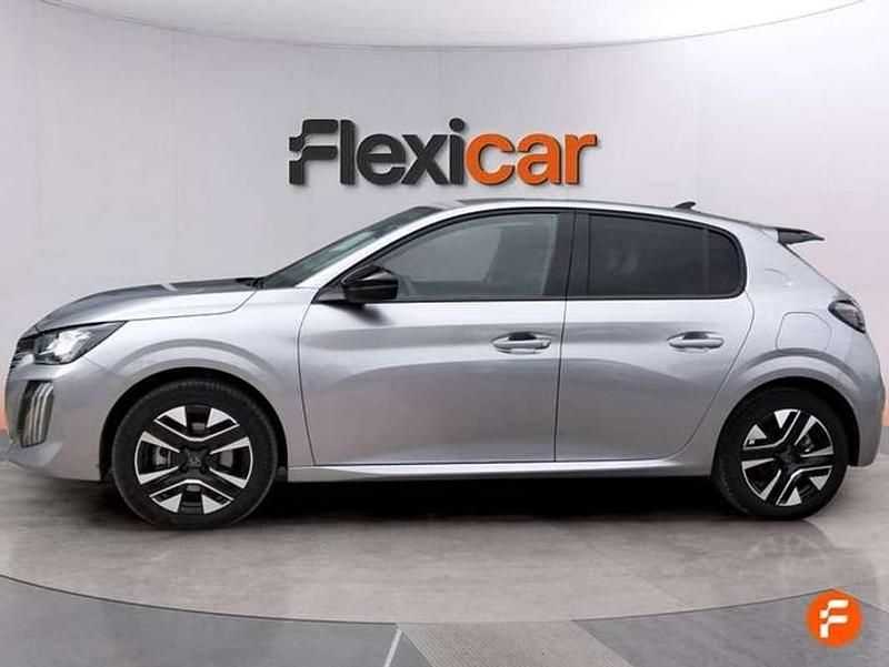 Usado Peugeot 208 Allure 110 CV (80 kW) 2025 Blanco Utilitario