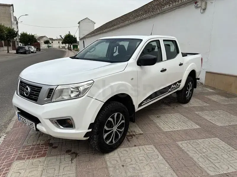 Usado Nissan Navara Acenta 163 CV (119 kW) 2020 Blanco Pickup/Camioneta