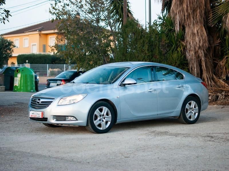 Usado Opel Insignia Selective 131 CV (96 kW) 2012 Azul Berlina