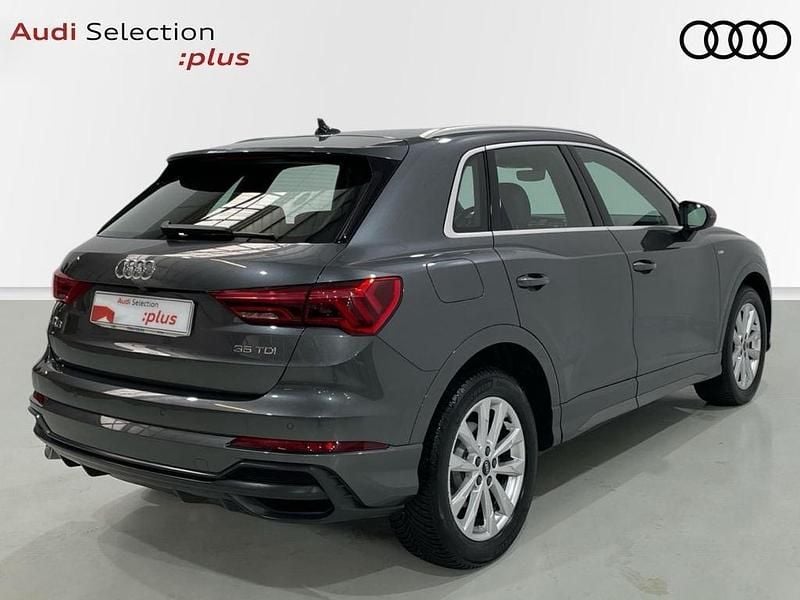 Usado Audi Q3 S-Line 150 CV (110 kW) 2022 Gris / plata SUV