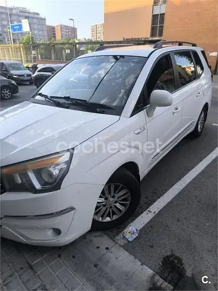 Usado SsangYong Rodius Limited 178 CV (130 kW) 2016 Blanco Monovolumen