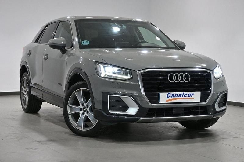 Usado Audi Q2 Design 116 CV (85 kW) 2017 Gris SUV