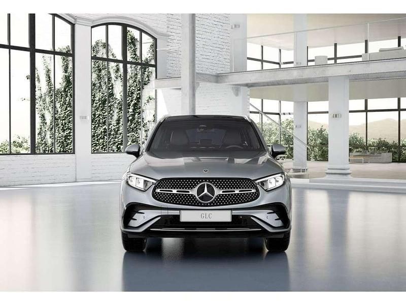 Usado Mercedes GLC220 199 CV (146 kW) 2025 Plateado SUV