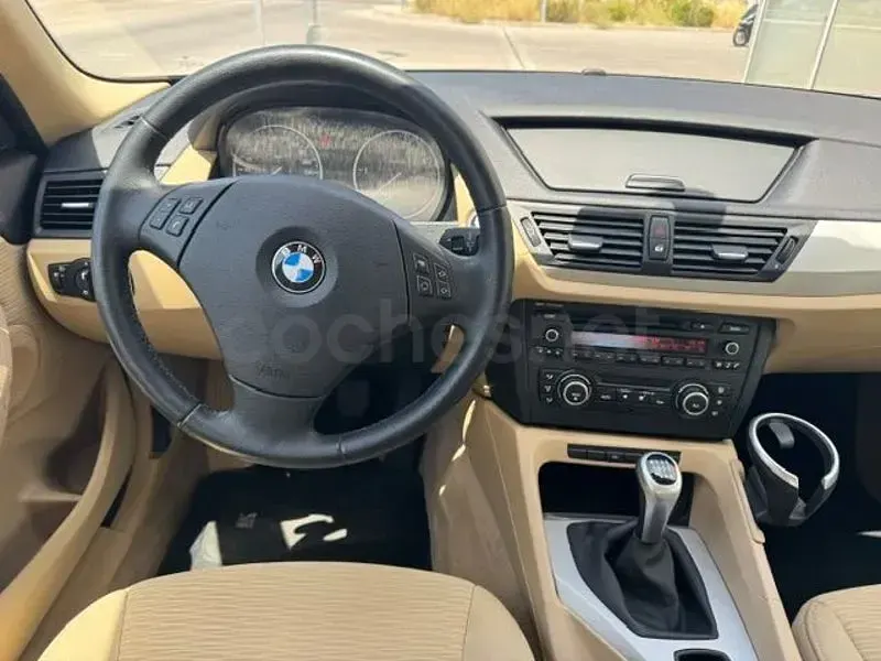 Usado BMW X1 Comfort Edition 143 CV (105 kW) 2011 Negro SUV