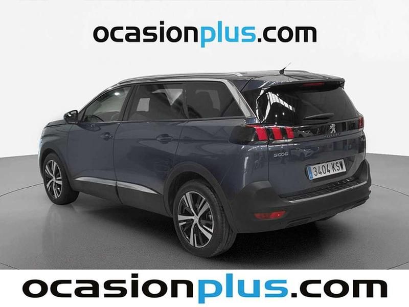 Usado Peugeot 5008 Allure 131 CV (96 kW) 2019 Azul SUV