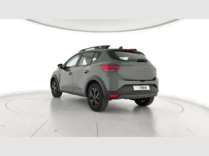 Usado Dacia Sandero Extreme 101 CV (74 kW) 2025 Verde Utilitario