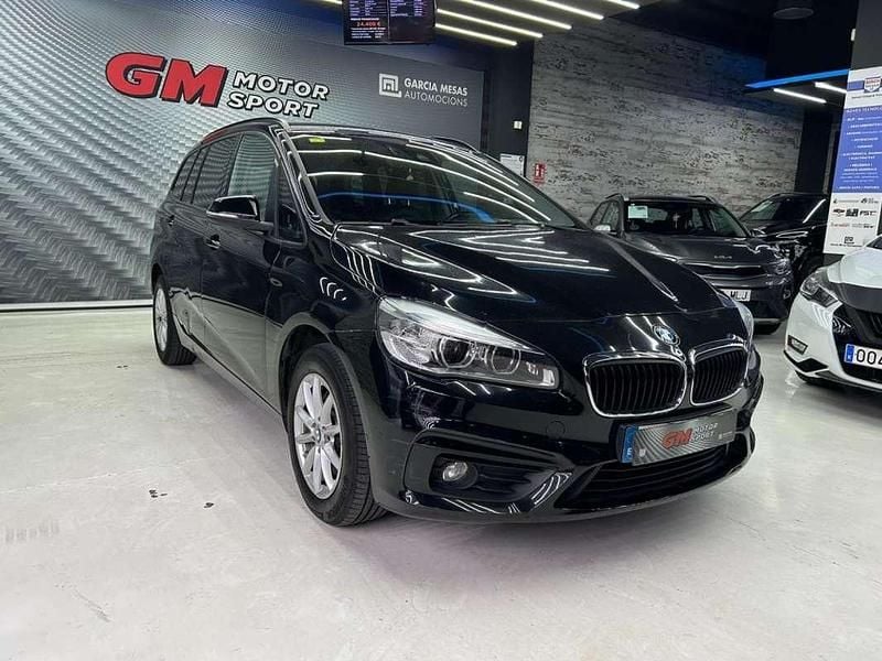 Usado BMW 218 Gran Tourer Sport Line 136 CV (100 kW) 2015 Negro Monovolumen