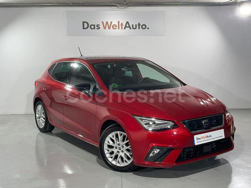 Rojo Usado 2023 Seat Ibiza FR Berlina | 17.990 € (Precio justo) - Imagen 1/4