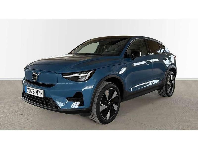 Begagnad Volvo EC40 Core 175 kW (238 HK) 2025 Blå SUV