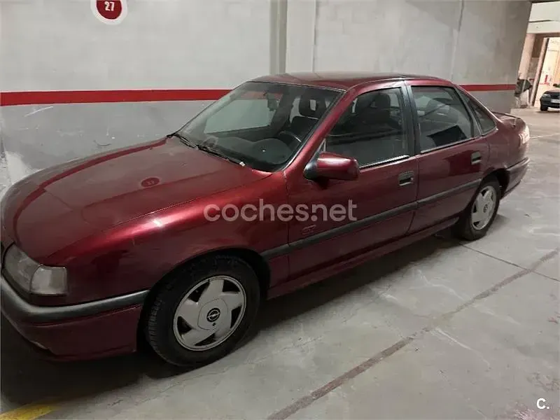 Usado Opel Vectra 136 CV (100 kW) 1998 Granate Berlina