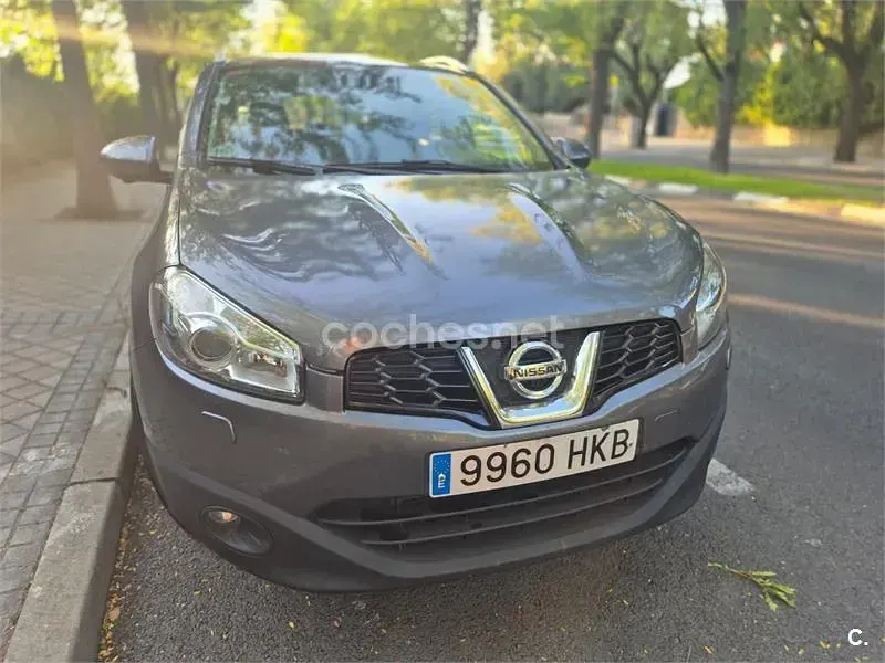 Usado Nissan Qashqai 360º 130 CV (95 kW) 2012 Gris / plata SUV
