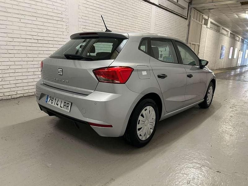 Usado Seat Ibiza Reference 80 HP (58 kW) 2021 Cinzento Citadino