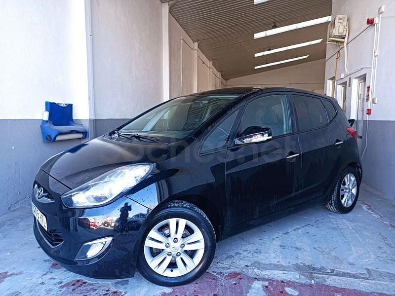 Usado Hyundai ix20 126 CV (92 kW) 2013 Negro Utilitario