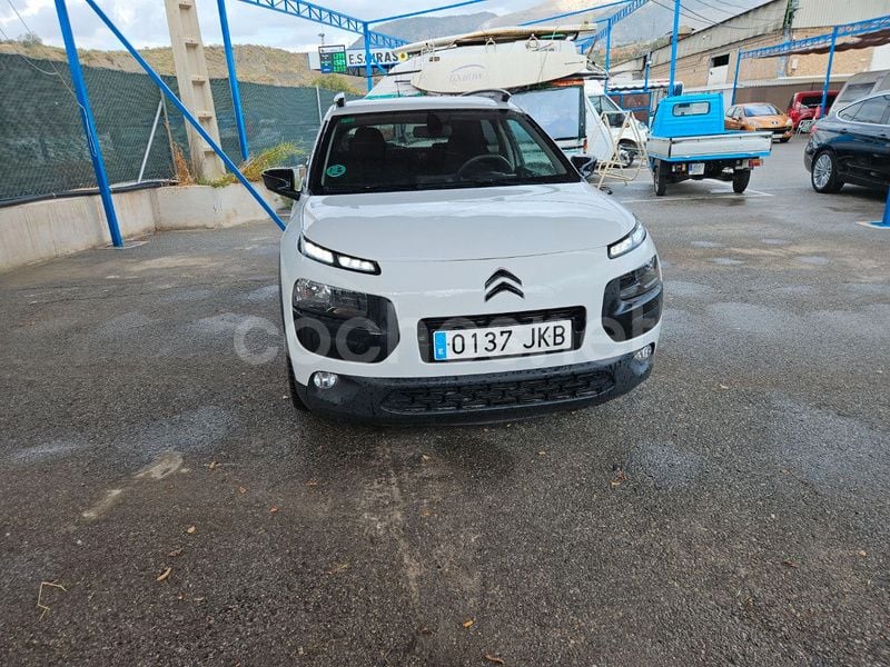 Usado Citroën C4 Cactus Feel 100 CV (73 kW) 2015 Blanco Utilitario