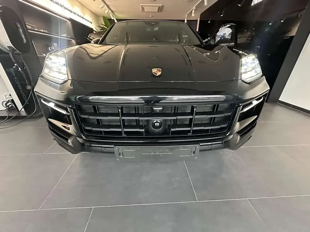 Usado Porsche Cayenne 470 CV (345 kW) 2024 Negro SUV