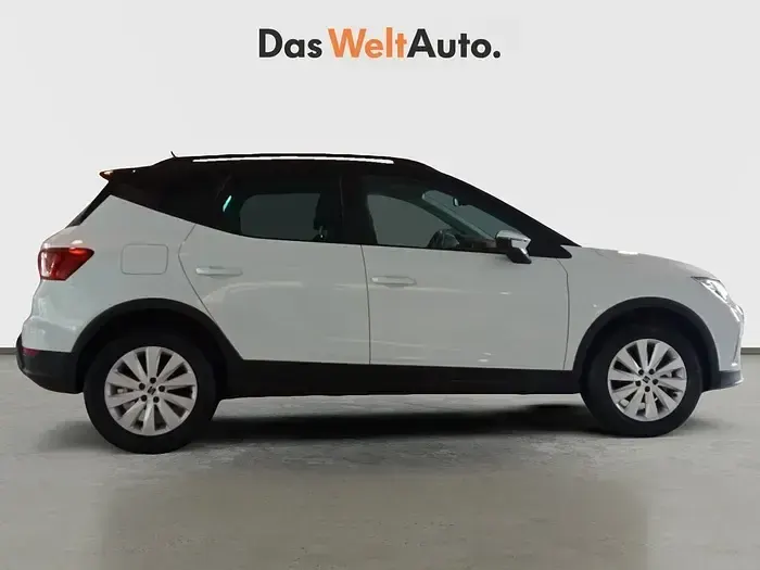 Usado Seat Arona FR 115 CV (84 kW) 2025 Blanco SUV