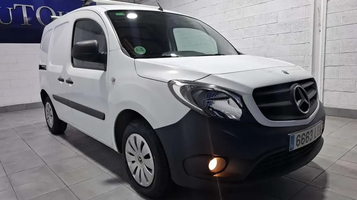 Usado Mercedes Citan 109 94 CV (69 kW) 2021 Blanco Monovolumen