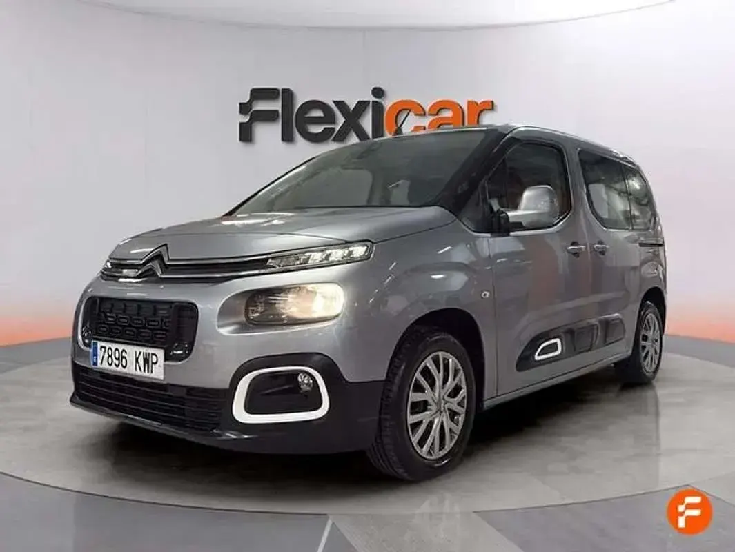 Usado Citroën Berlingo Feel 131 CV (96 kW) 2019 Gris Monovolumen